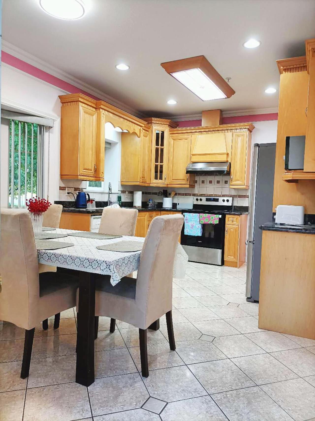 Warm Retreat Hotel Vancouver Ngoại thất bức ảnh